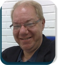 <strong>Flávio R. Escareli</strong>