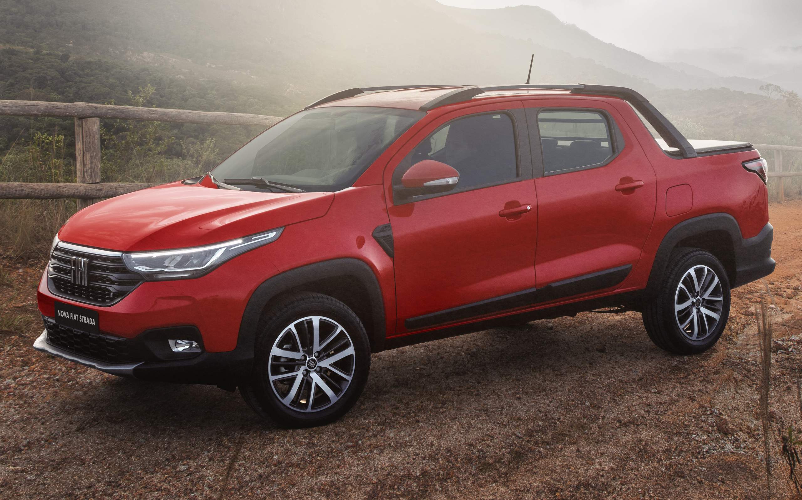 Fiat-Strada-Cabine-Dupla-2023 (4)